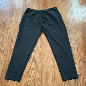 Lululemon Discipline Pants Men’s Sz Approx Large Black Drawstring Tapered Luon